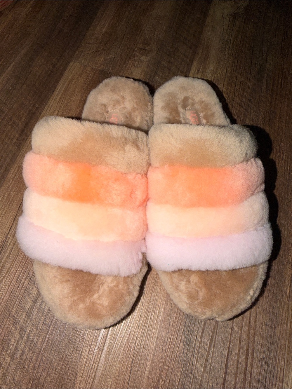UGG Fluff Yeah Sheepskin Beachwood Ombre Slippers size 8